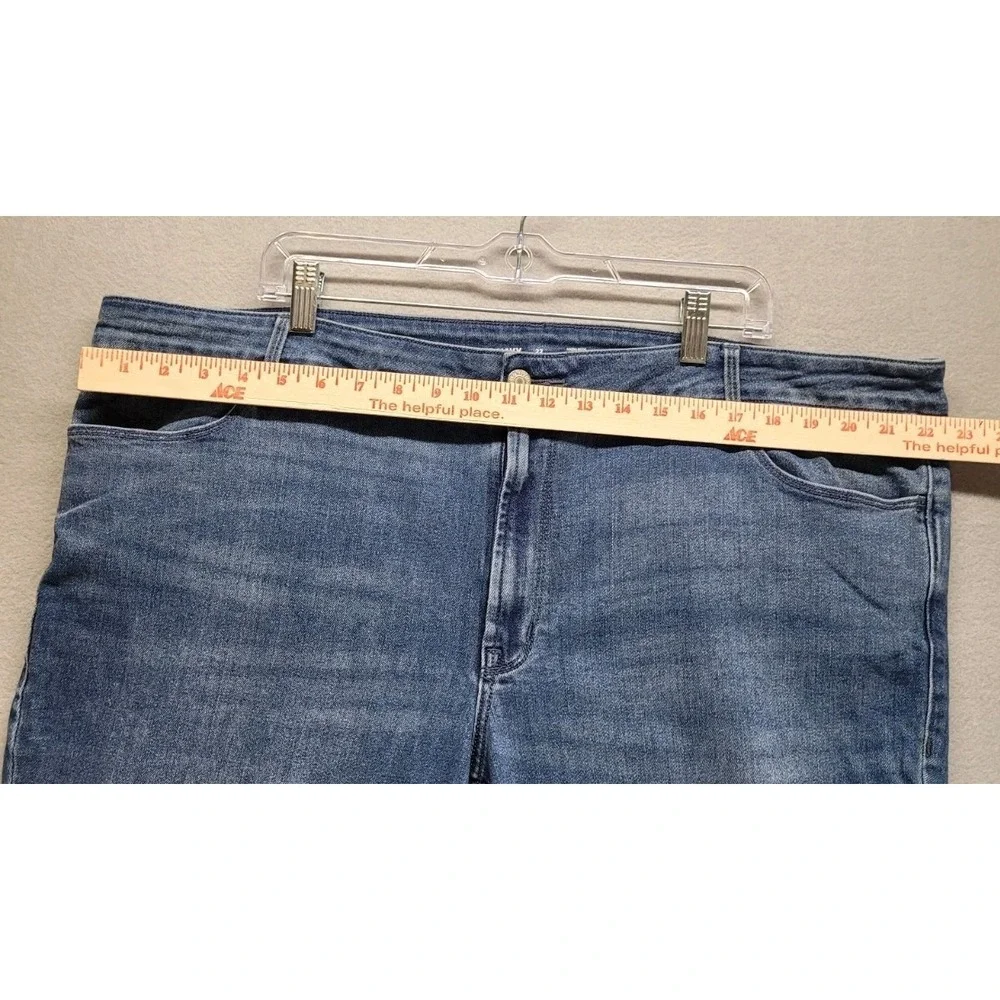 Old Navy High Rise Wow Straight Jeans Women's Size 22 Blue‎ Denim